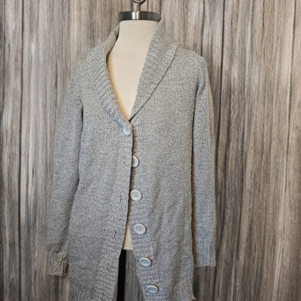 Carolyn Taylor Light Gray Knit Button Cardigan
